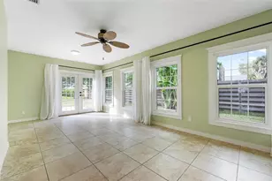 4228 Francis Bacon Ln, Sarasota, FL 34241 - Photo 14