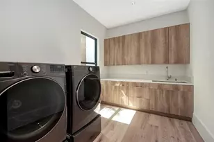 1429 N Lake Shore Dr, Sarasota, FL 34231 - Photo 28