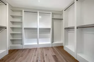 1429 N Lake Shore Dr, Sarasota, FL 34231 - Photo 20