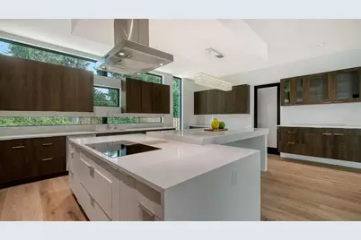 1429 N Lake Shore Drive, Sarasota, FL 34231 - Photo 12