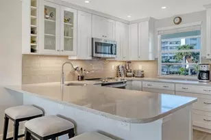 4370 Chatham Dr, Longboat Key, FL 34228 - Photo 8