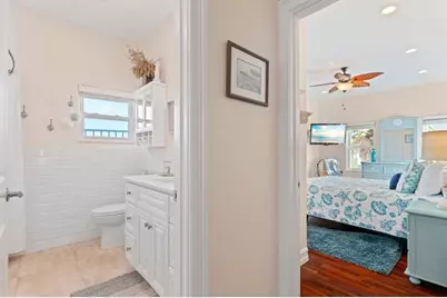 110 6th Street S, Bradenton Beach, FL 34217 - Photo 20