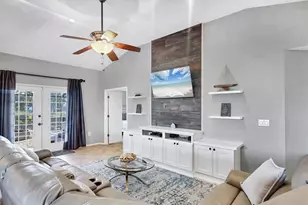 1003 45th St E, Bradenton, FL 34208 - Photo 10