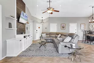 1003 45th St E, Bradenton, FL 34208 - Photo 8