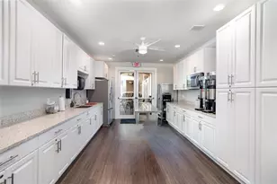 4108 65th Pl E, Sarasota, FL 34243 - Photo 38