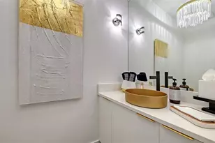 1421 N Lake Shore Dr, Sarasota, FL 34231 - Photo 12