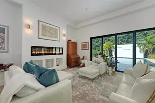 1421 N Lake Shore Dr, Sarasota, FL 34231 - Photo 10