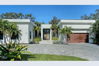 1421 N Lake Shore Drive, Sarasota, FL 34231 - Photo 1