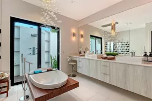 1421 N Lake Shore Dr, Sarasota, FL 34231 - Photo 16