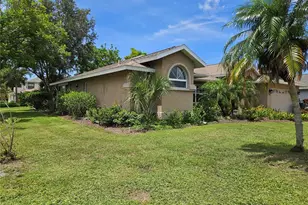 3110 57th Ave Cir E, Bradenton, FL 34203 - Photo 2
