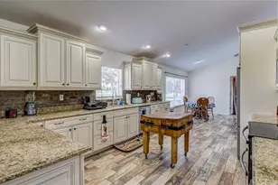 560 Oakford Rd, Sarasota, FL 34240 - Photo 20