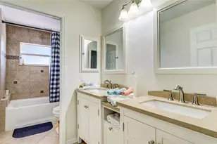 560 Oakford Rd, Sarasota, FL 34240 - Photo 18