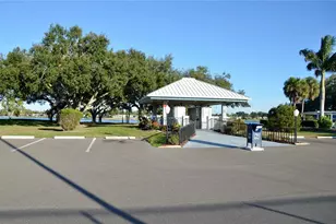 8476 Imperial Cir, Palmetto, FL 34221 - Photo 20