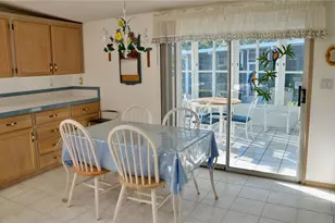 8476 Imperial Cir, Palmetto, FL 34221 - Photo 6