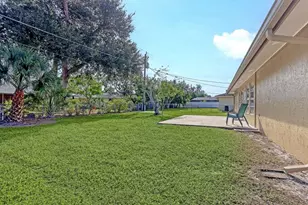 2637 Java Plum Ave, Sarasota, FL 34232 - Photo 28