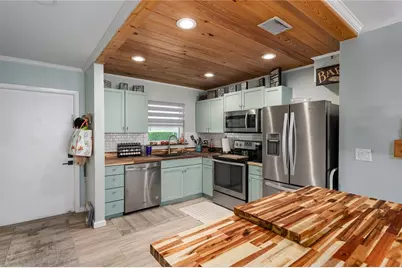 2115 9th Avenue W #6D, Bradenton, FL 34205 - Photo 2