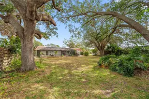 1868 Riviera Cir, Sarasota, FL 34232 - Photo 52