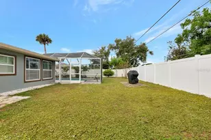 3281 Dante Dr, Sarasota, FL 34235 - Photo 4