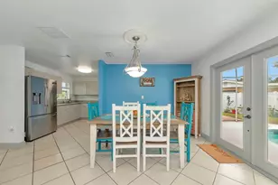 3281 Dante Dr, Sarasota, FL 34235 - Photo 6