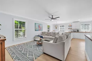 517 42nd St, Holmes Beach, FL 34217 - Photo 4