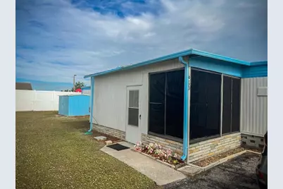 5316 53rd Avenue E #Q123, Bradenton, FL 34203 - Photo 2