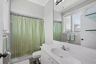 657 Cedars Ct, Longboat Key, FL 34228 - Photo 18