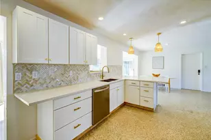 3024 Rose St, Sarasota, FL 34239 - Photo 12