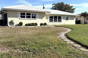 124 Matisse Circle W, Nokomis, FL 34275 - Photo 2