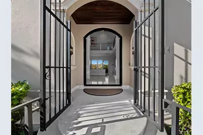 65 Lighthouse Point Drive, Longboat Key, FL 34228 - Photo 4