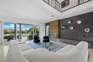 65 Lighthouse Point Dr, Longboat Key, FL 34228 - Photo 8