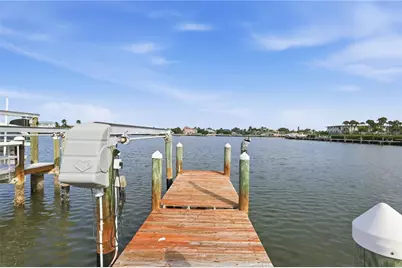 462 63rd Street, Holmes Beach, FL 34217 - Photo 24