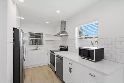 462 63rd Street, Holmes Beach, FL 34217 - Photo 12