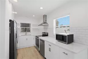 462 63rd St, Holmes Beach, FL 34217 - Photo 12