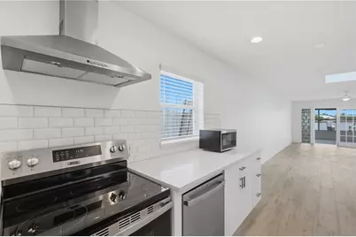 462 63rd Street, Holmes Beach, FL 34217 - Photo 14