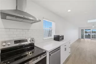 462 63rd St, Holmes Beach, FL 34217 - Photo 14