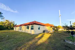 914 W Faith Cir, Bradenton, FL 34212 - Photo 32