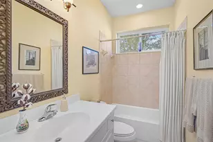 4210 Callista Ln, Sarasota, FL 34243 - Photo 18