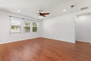 4247 Adelaar Dr, Sarasota, FL 34240 - Photo 12