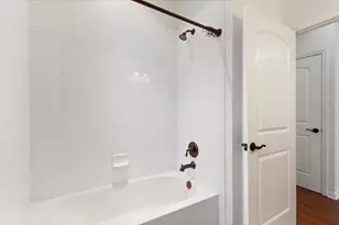 4247 Adelaar Dr, Sarasota, FL 34240 - Photo 28