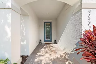 4247 Adelaar Dr, Sarasota, FL 34240 - Photo 4