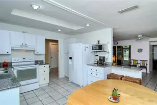 4414 Longford Dr, Sarasota, FL 34232 - Photo 4