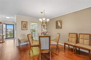 3839 Lake Bayshore Dr, Bradenton, FL 34205 - Photo 6