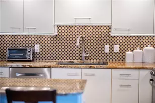 1212 Benjamin Franklin Dr, Sarasota, FL 34236 - Photo 44