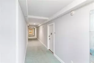 1212 Benjamin Franklin Dr, Sarasota, FL 34236 - Photo 32