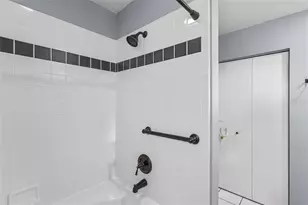 2307 N Wellesley Dr, Bradenton, FL 34207 - Photo 20