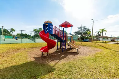 1715 17th Avenue W, Bradenton, FL 34205 - Photo 22