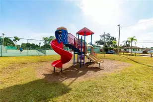 1715 17th Ave W, Bradenton, FL 34205 - Photo 22