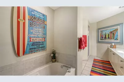 4561 Gulf Of Mexico Drive #202, Longboat Key, FL 34228 - Photo 48