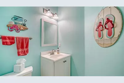 4561 Gulf Of Mexico Drive #202, Longboat Key, FL 34228 - Photo 34