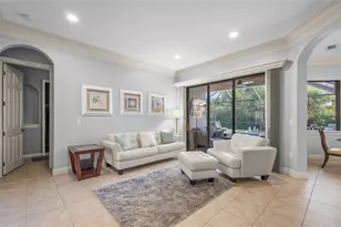 5343 Nathaniel Pl, Sarasota, FL 34233 - Photo 4